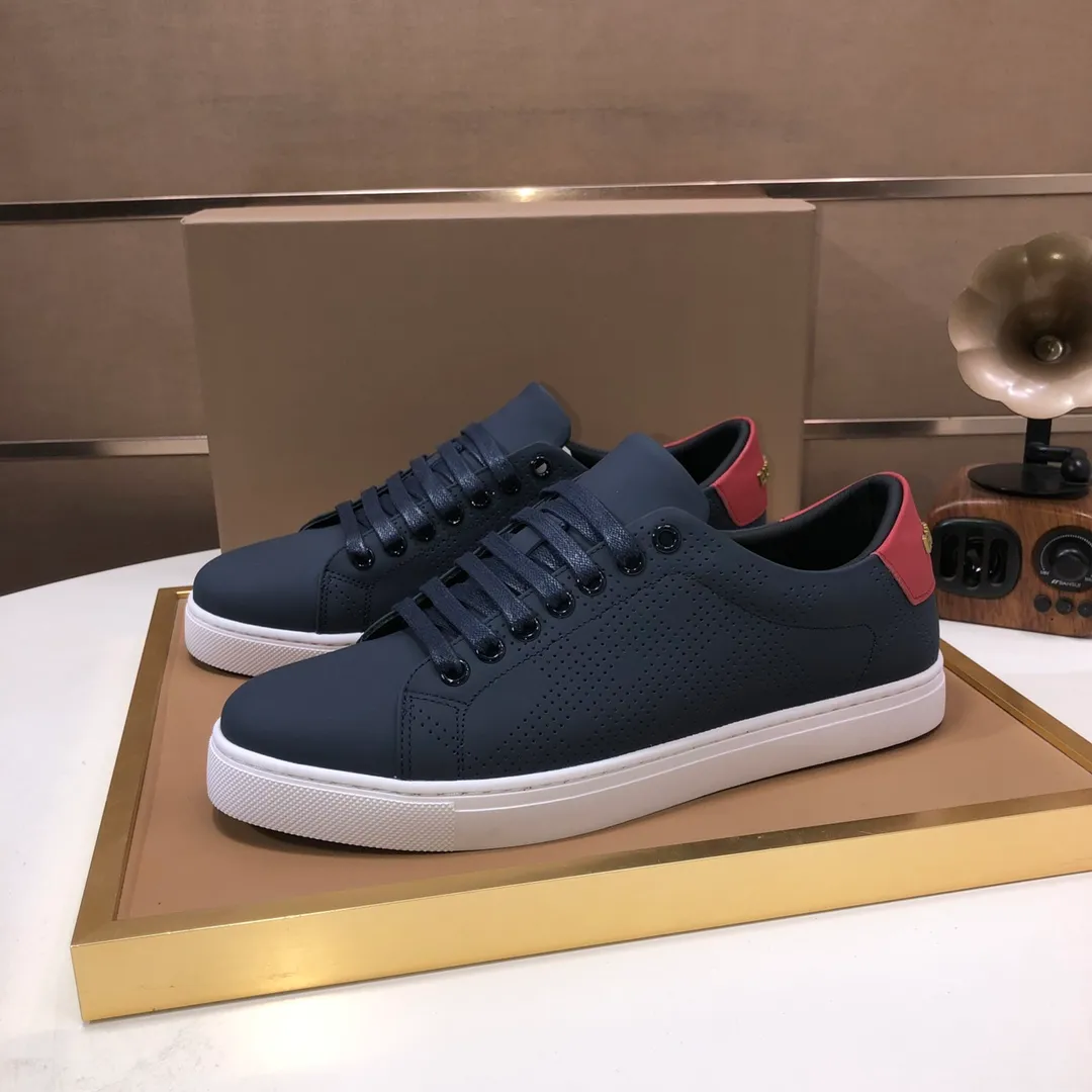 Men's shoes 💰480💰 [Burberry] (cowhide lining) classic low-top sneakers｜Imported cowhide with classic plaid fabric｜Cowhide lining｜Original outsole｜Fine workmanship and comfortable to wear Size: 38-44 (customized at 45)